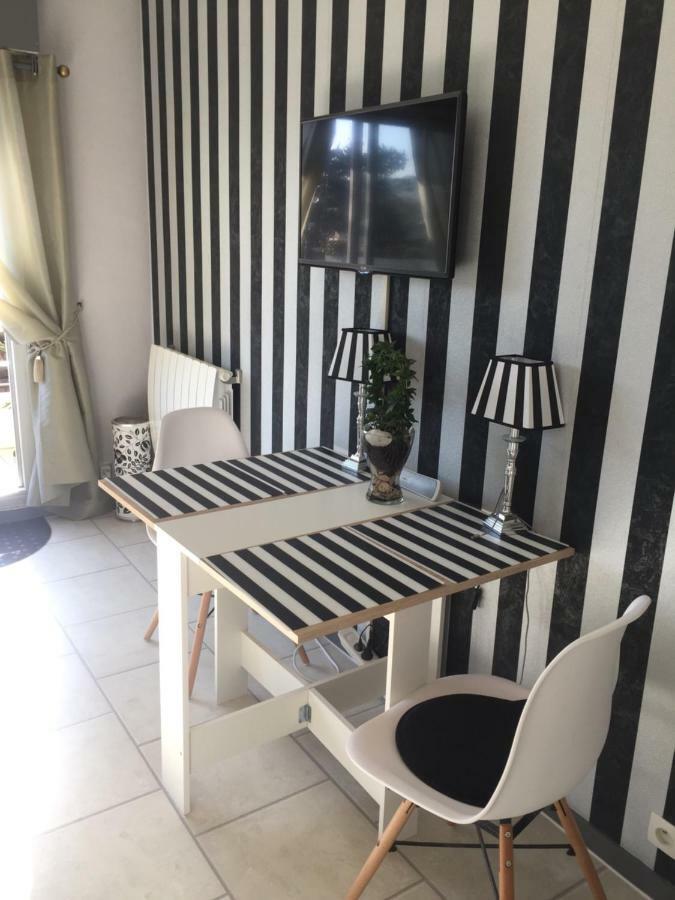 Ferienwohnung Proche de la mer 2 adultes et 2 enfants Houlgate Exterior foto